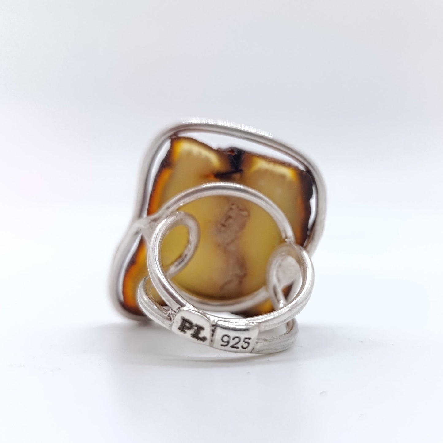 Anillo Ámbar Irregular Báltico
