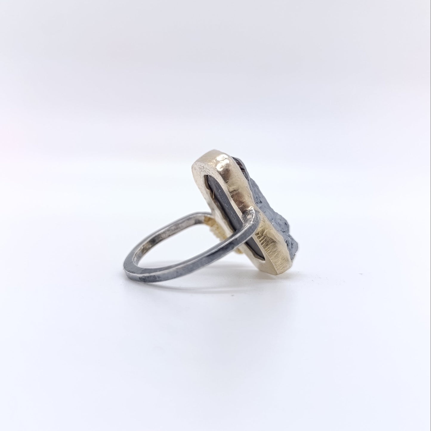 Anillo Shungita Plata Chapada Oro 18k