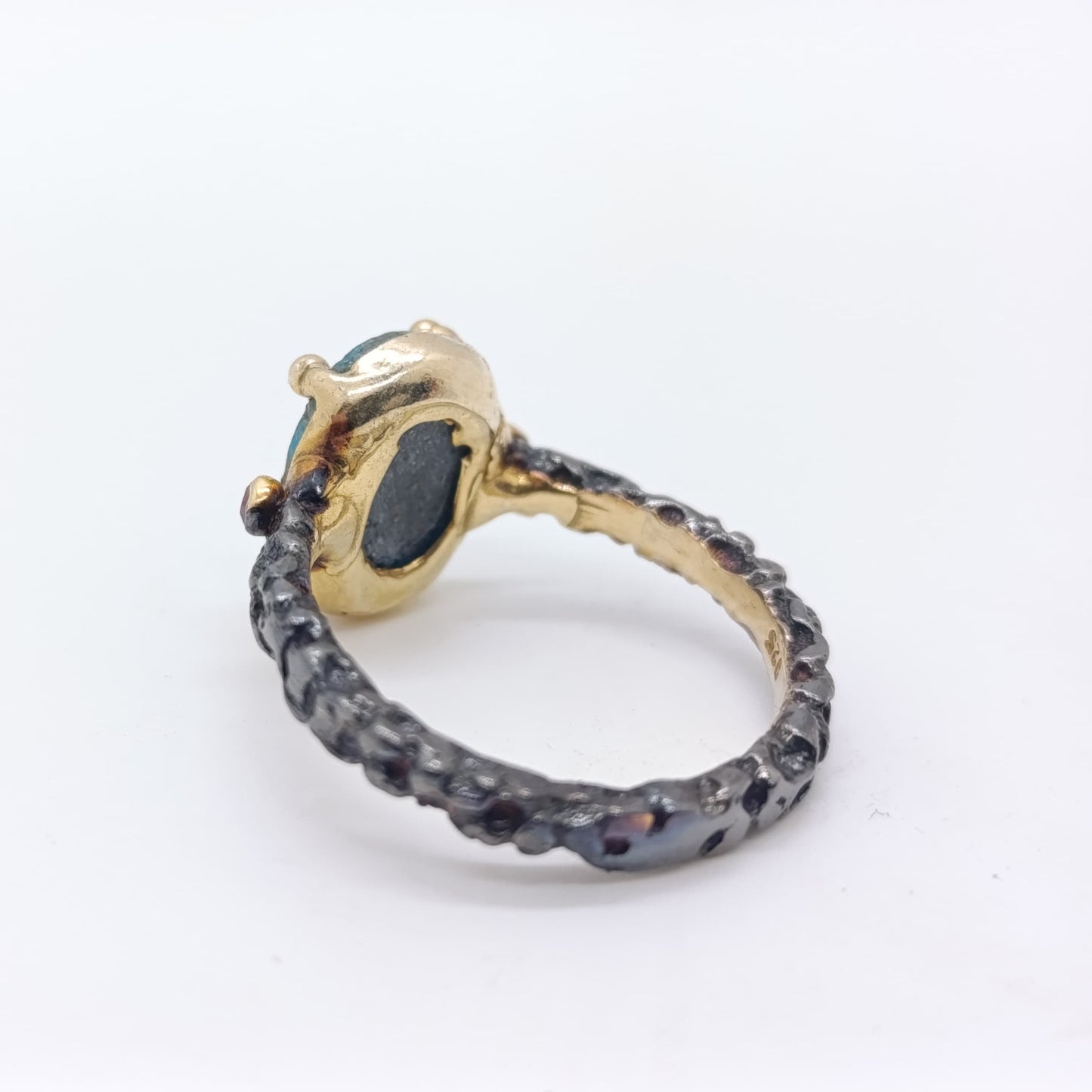 Anillo Artesanal de Plata con Turquesa y Turmalinas Rubelitas