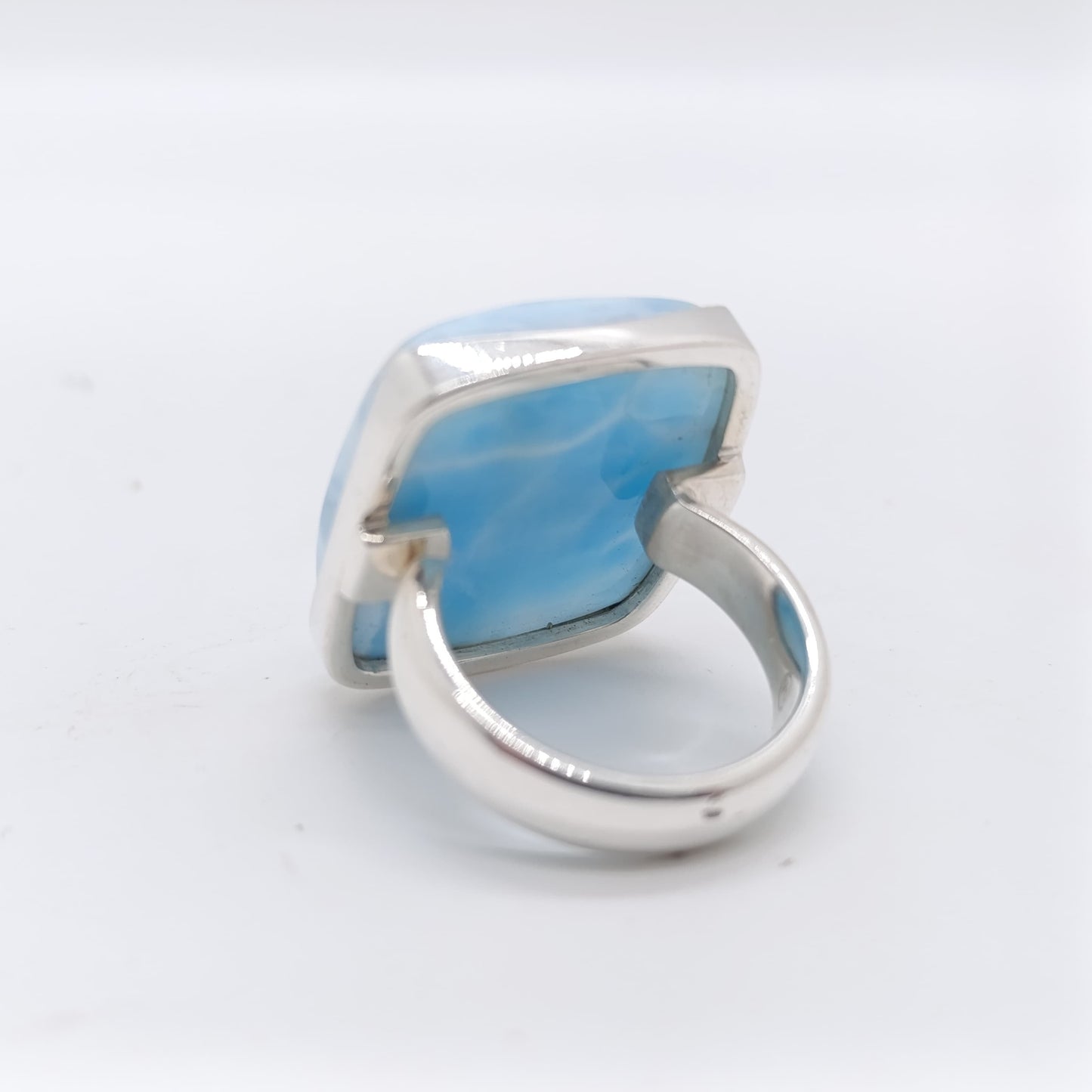 Anillo de Plata con Larimar AAA - Artesanía Exclusiva