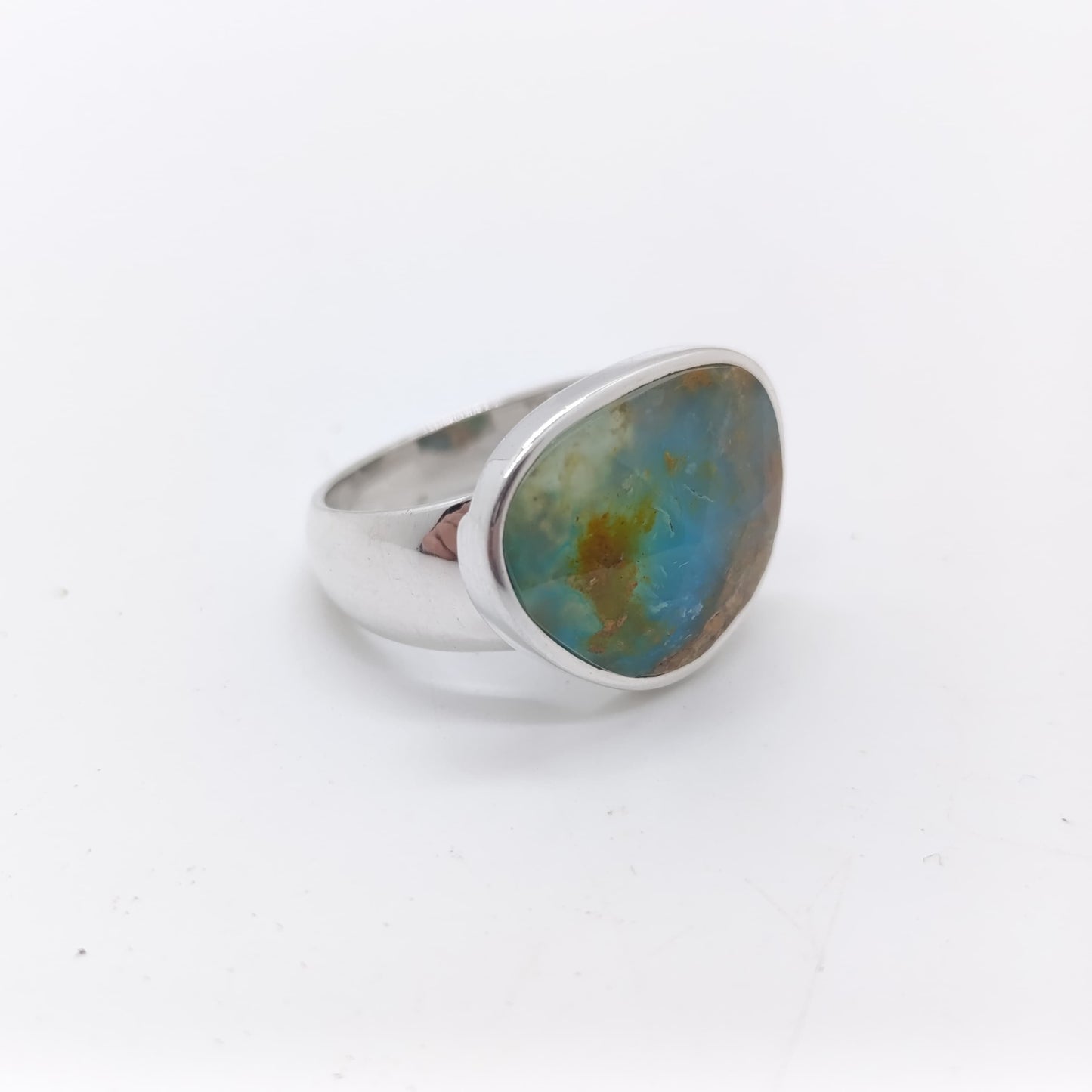 Anillo Ópalo Peruano Hecho a Mano Calidad AAA Plata 925