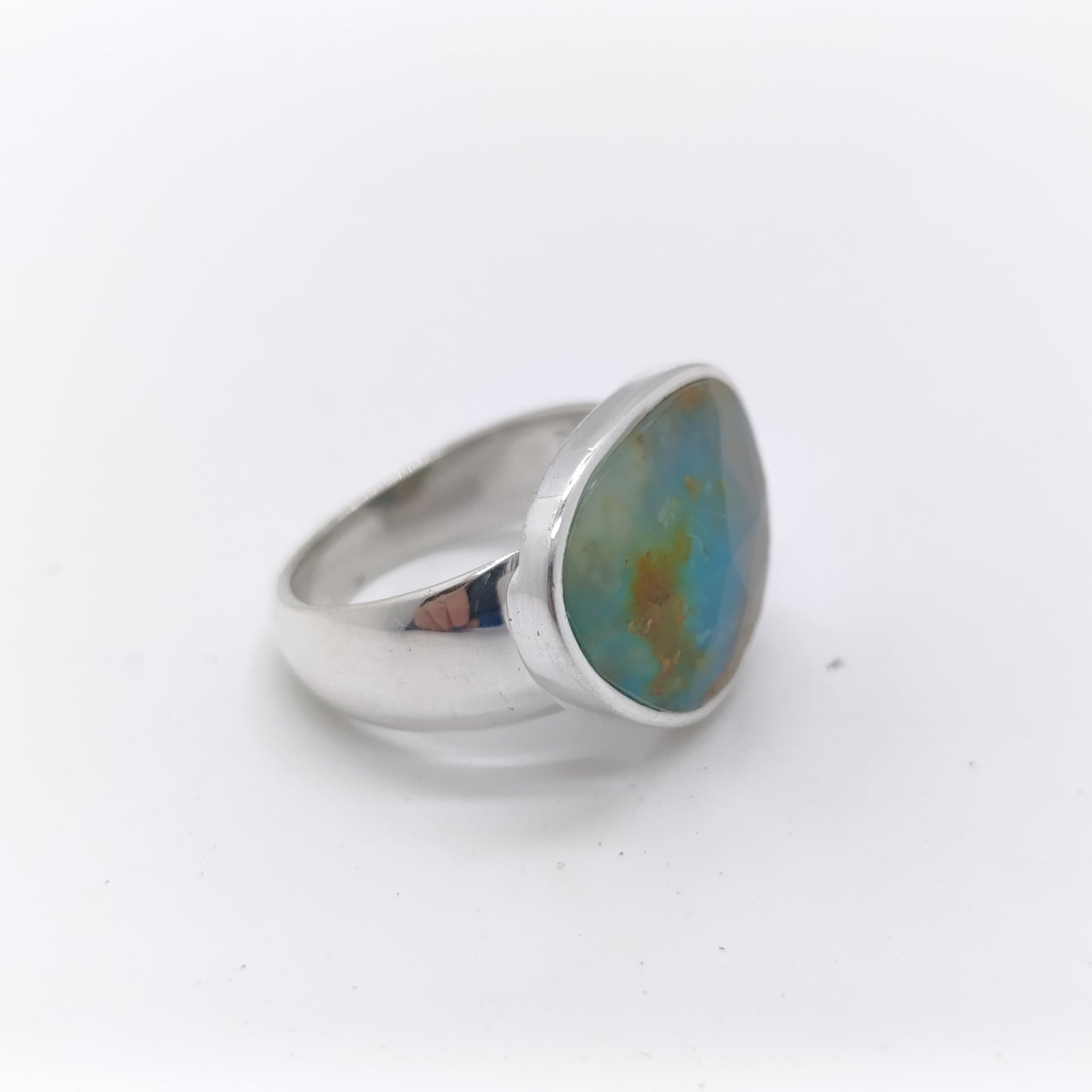 Anillo Ópalo Peruano Hecho a Mano Calidad AAA Plata 925