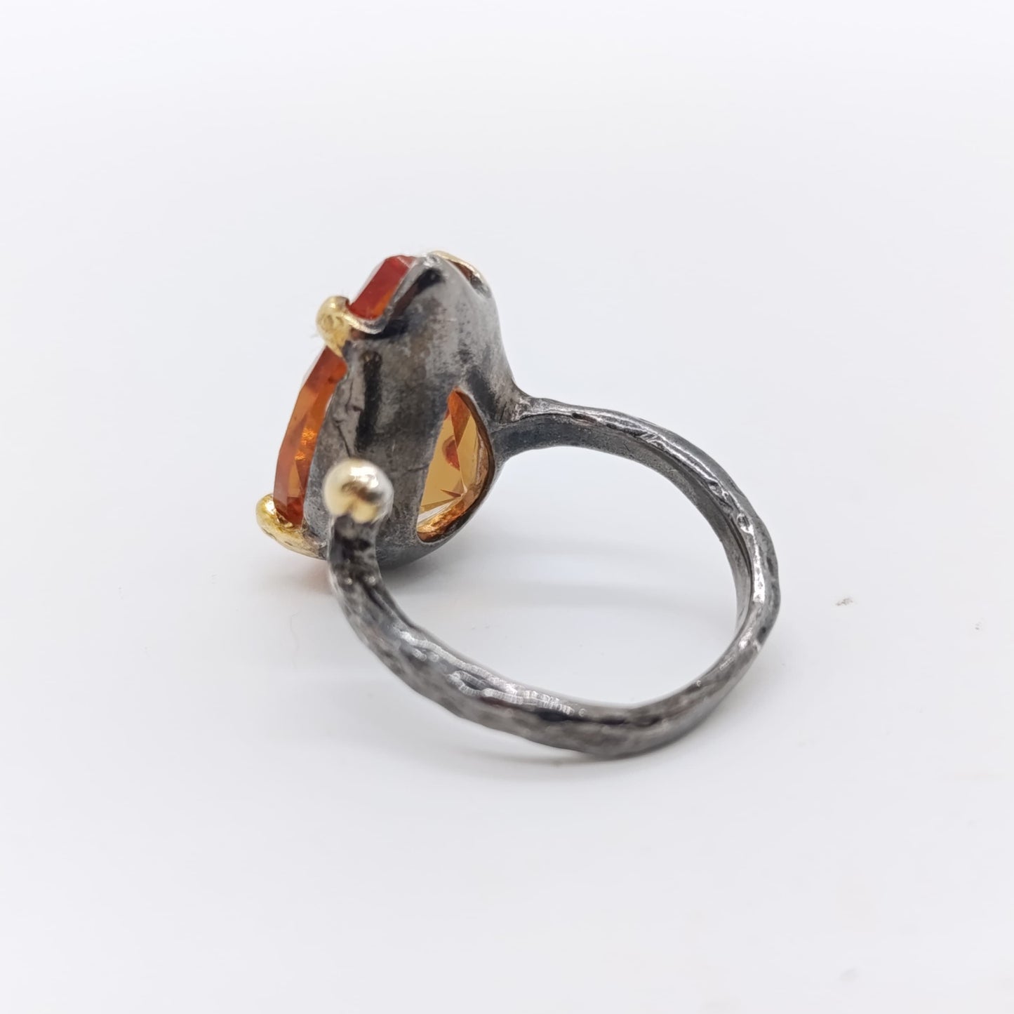 Anillo de Plata con Sultanita Talla Lagrima Abierto
