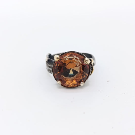 Anillo Sultanita Redondo Cuatro Garras