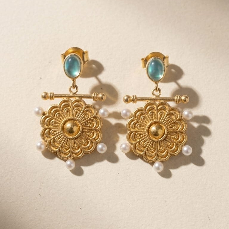 Pendientes Calcedonia Plata Chapada en Oro y Perlas