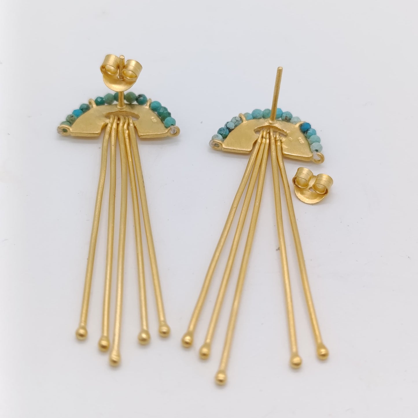 Pendientes DemiSol Turquesa Plata Chapada en Oro 18k