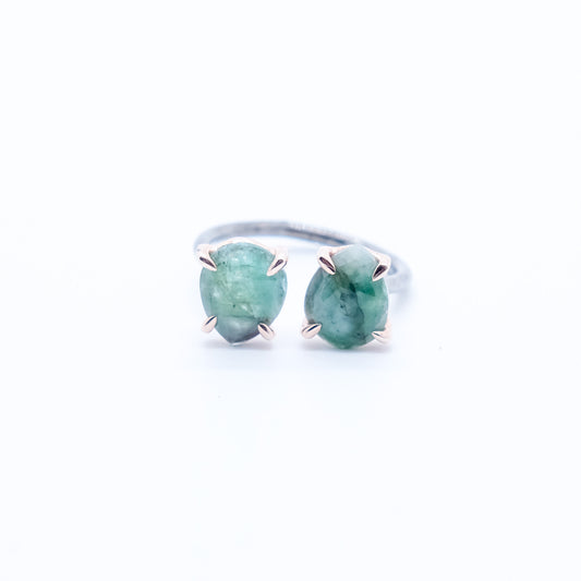 Anillo Kawaii Berilo Verde Plata 925 Baño Oro 18k y Rodio Negro