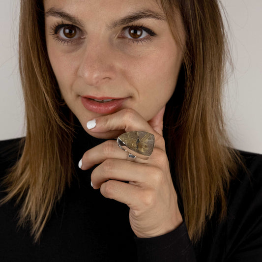Anillo Tähti - Plata Luz