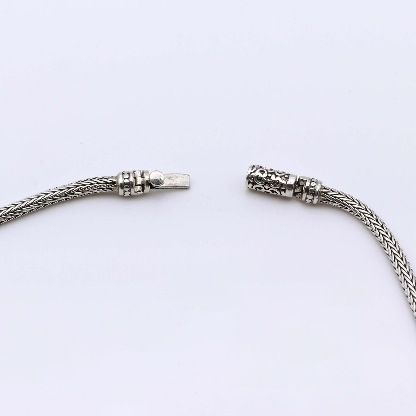 Collar Sertan - Plata Luz