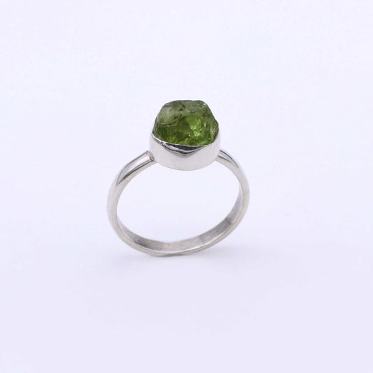 IC: ANILLO PLATA OLIVINA PERIODOTO 1
