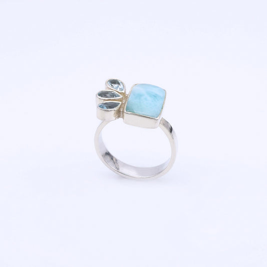 IC: ANILLO PLATA LARIMAR TOPACIO AZUL
