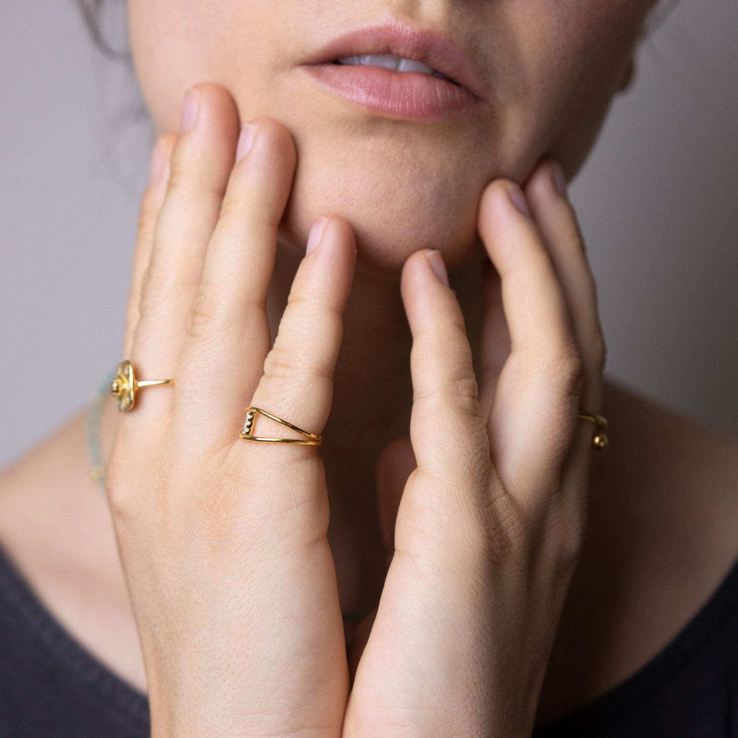 Anillo Trinidad Plata 925 con Baño en Oro 18k