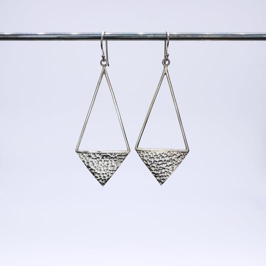 IC: PENDIENTE PLATA TRIANGULO 925 01