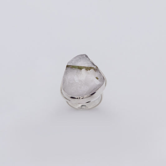 Anillo Jet Turmalina Verde Plata Ecológica 930 Hecho a Mano