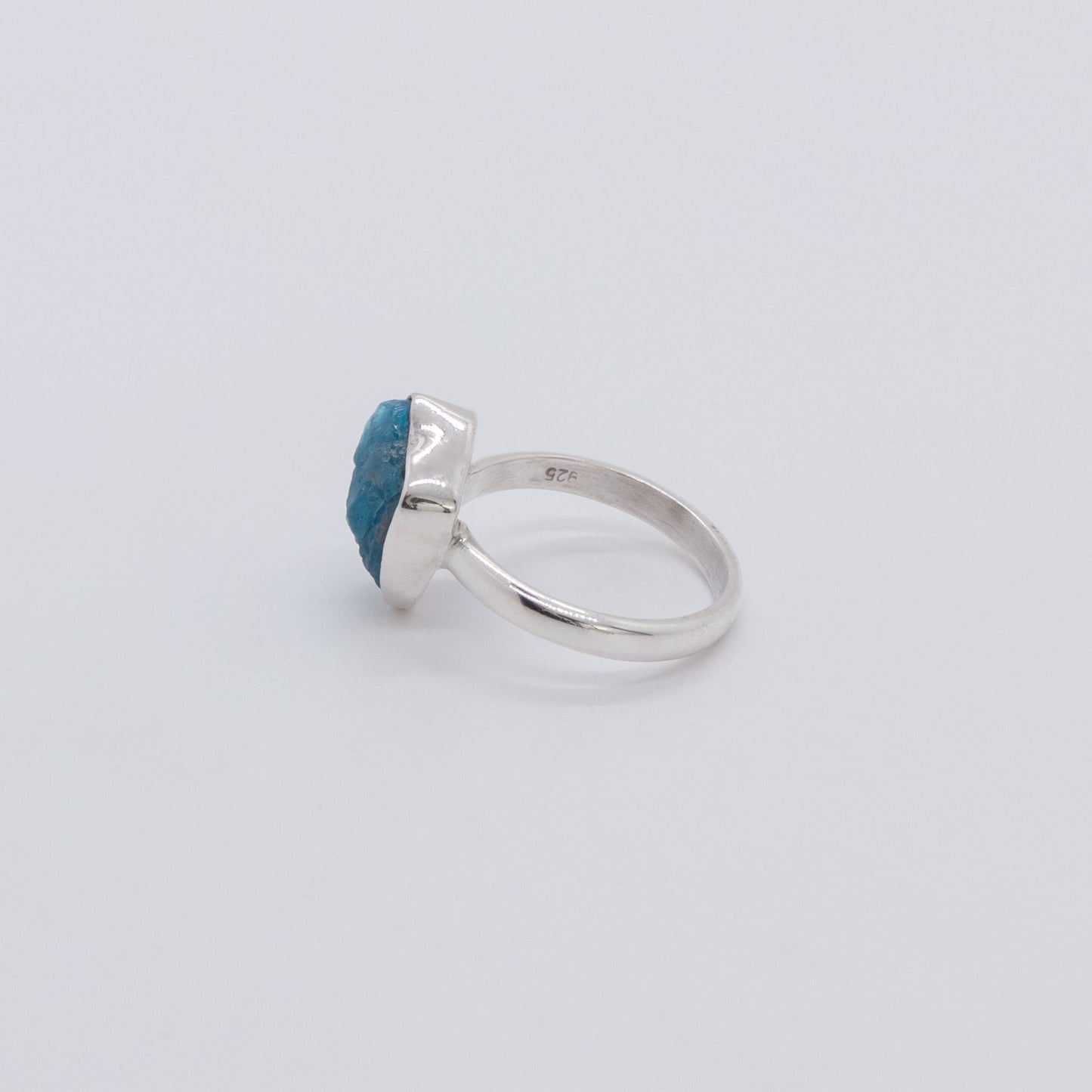 Anillo Mowhiti Plata Ecológica 925 y Apatito Natural Hecho a Mano