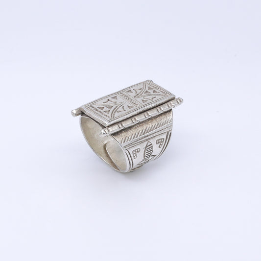 Anillo Plata Simbol Pergamino