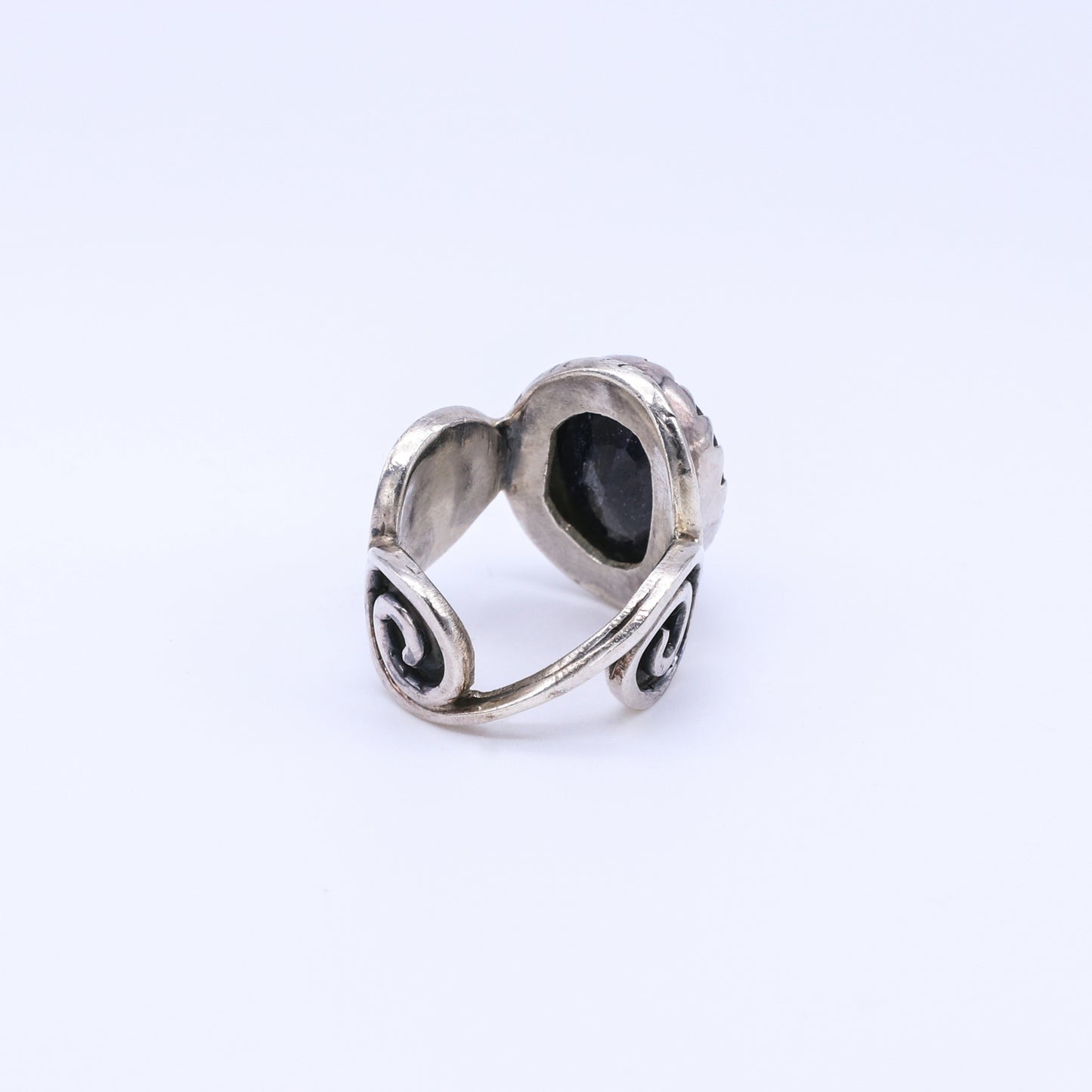 Anillo Sami Corindón Zafiro Azul