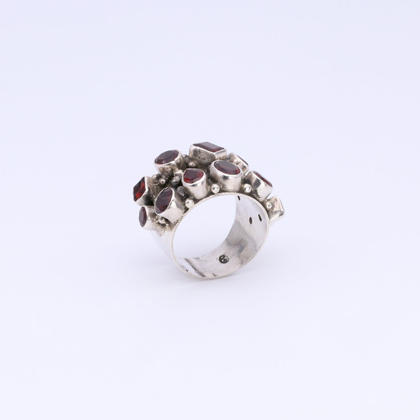 Anillo Granate Corona