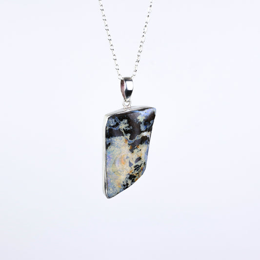 IC: COLGANTE PLATA Ópalo boulder australiano