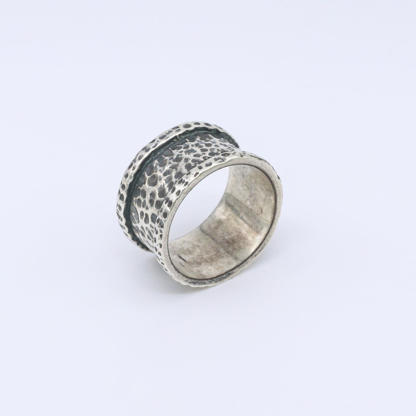 Anillo-Nesar