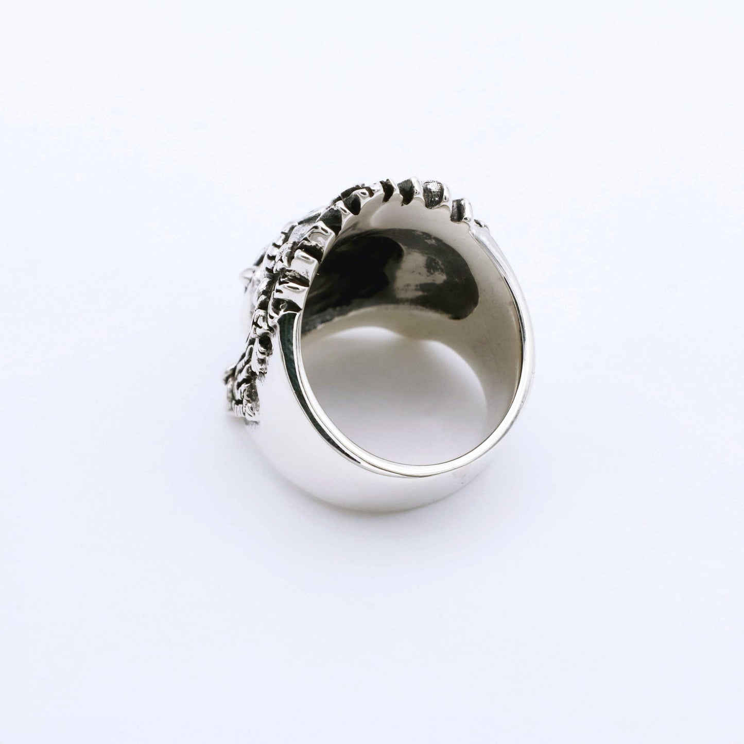 IC: ANILLO PLATA HAKA DIOS MACIZO