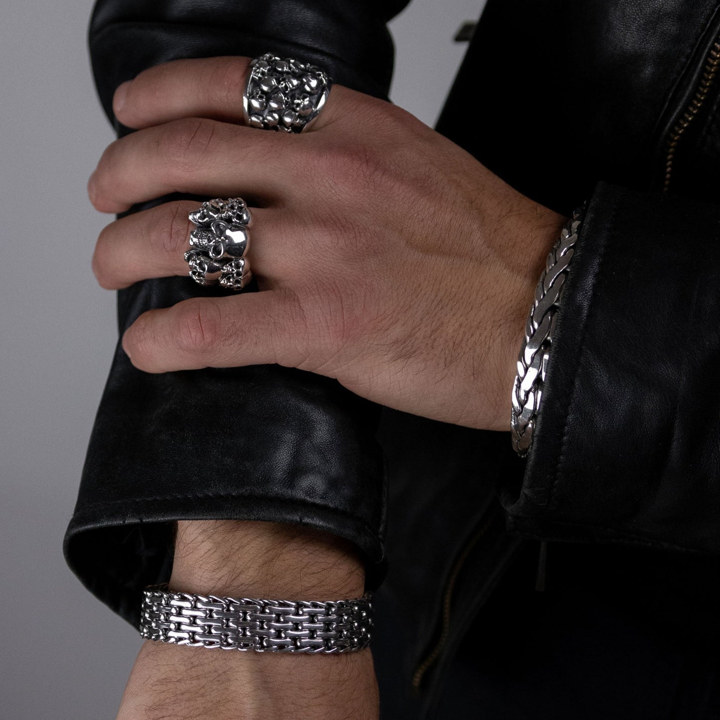 IC: ANILLO PLATA CALAVERAS