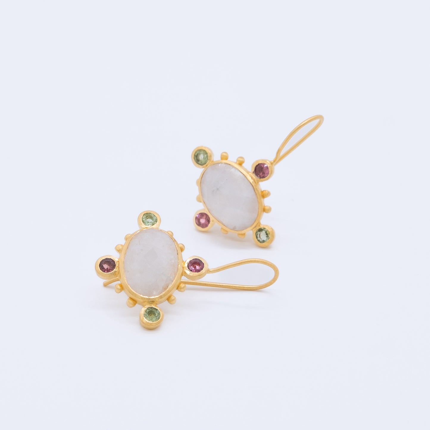 Pendiente Marama Plata 925 Baño Oro 18k y Piedras Naturales