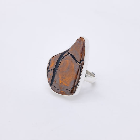 Anillo Greta Hecho a Mano Plata 925 y Ópalo Boulder Australiano