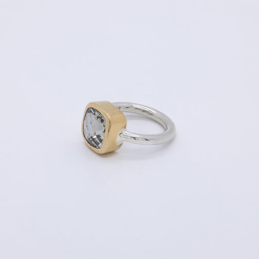 Anillo Parseo Plata 925 baño de oro 18k y Cuarzo Prasiolita