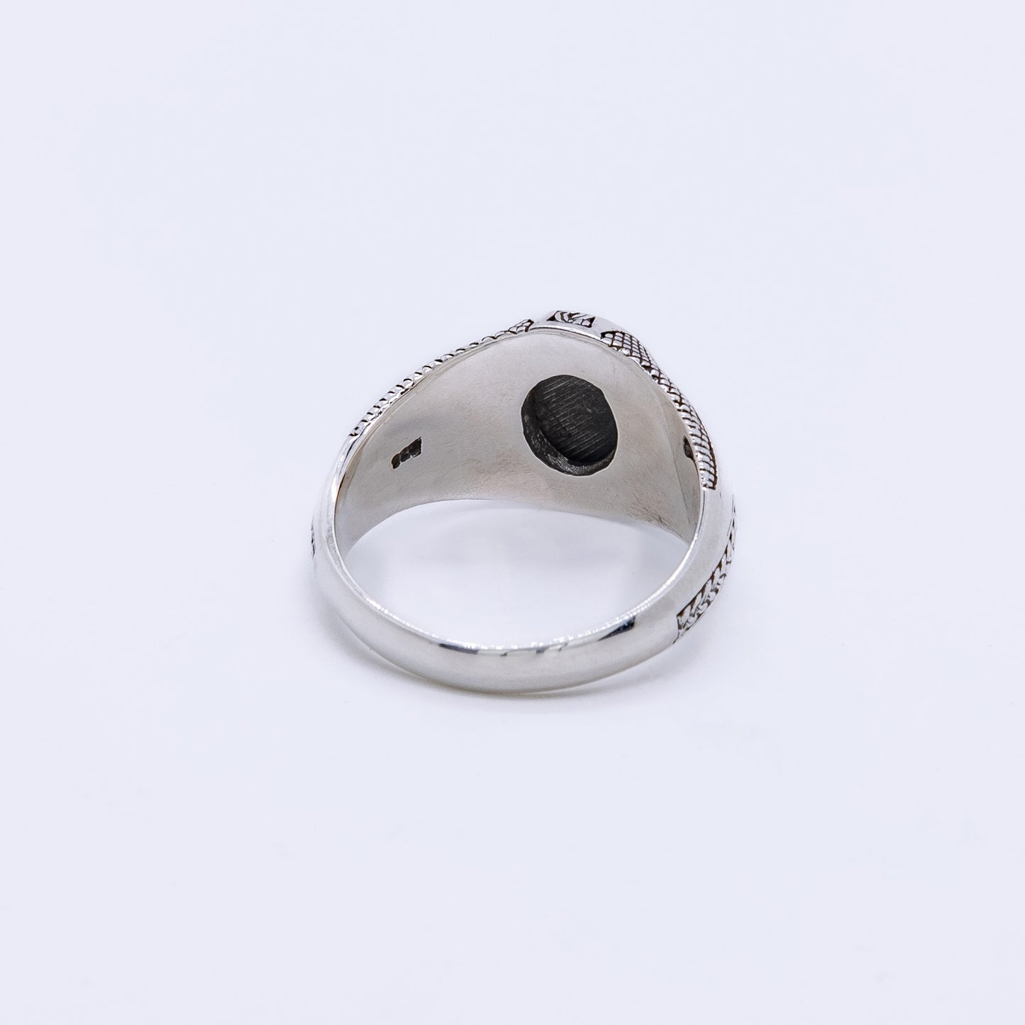 Anillo Nakahi Plata 925 y Ónix Natural