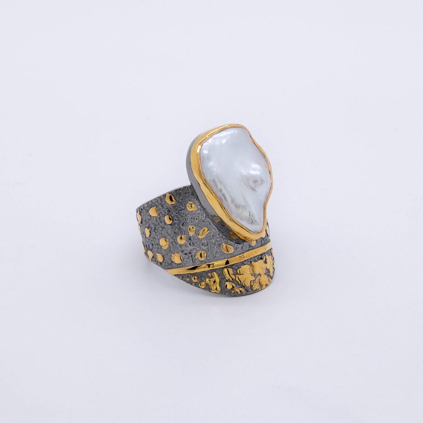 Anillo Poara Plata 925 Baño Oro 18k y Rodio Negro Perla Irregular Semibarroca