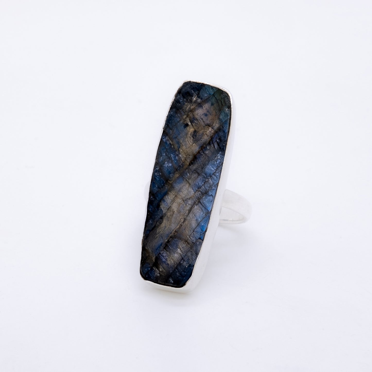 Anillo Toka Hecho a Mano Plata 925 y Labradorita Natural en Bruto