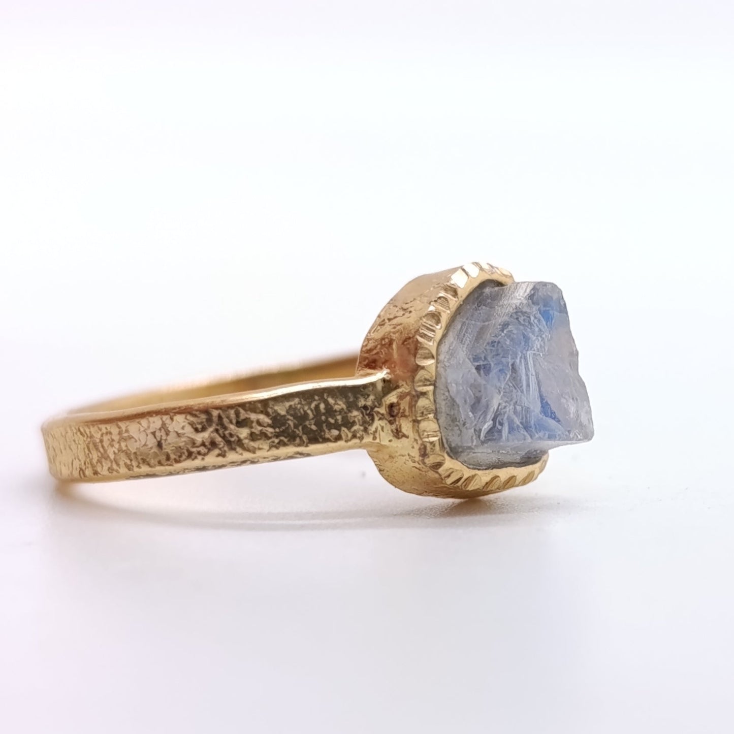 Anillo Cubo Irregular