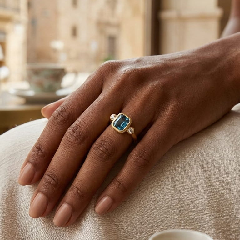 Anillo Topacio Azul de Londres Chapado Oro 18k