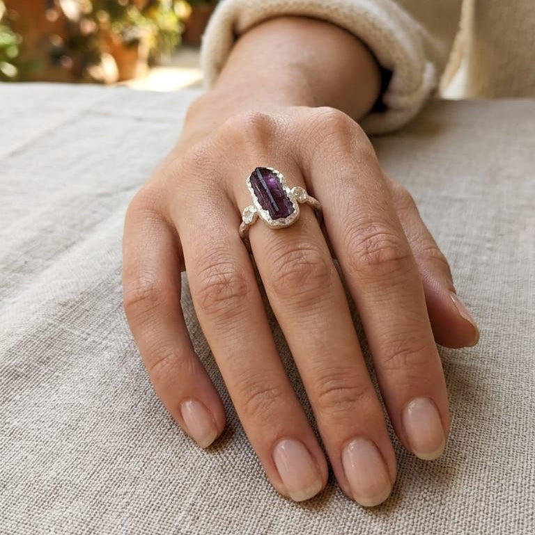 Anillo Turmalina Rubelita Irregular