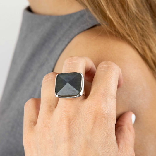 IC: ANILLO PLATA LABRADORITA CUBO