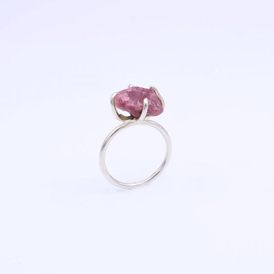 IC: ANILLO PLATA RUBI RUSTICO