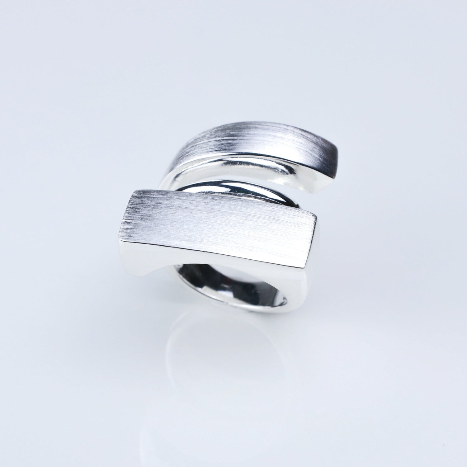 IC: ANILLO PLATA 925 MATIZADO GEOMETRICO