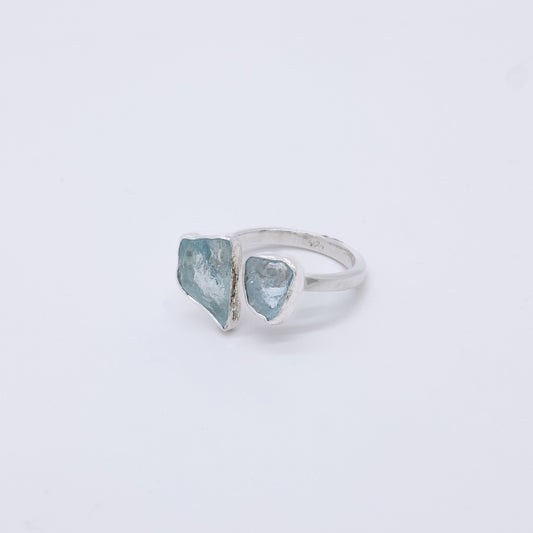 Anillo Birregular Hecho a Mano Plata 925 y Aguamarinas en Bruto